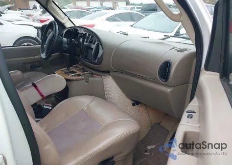 2003 Ford E-150 Recreational z USA, uszkodzony, nr VIN 1FDRE14W03HB85536